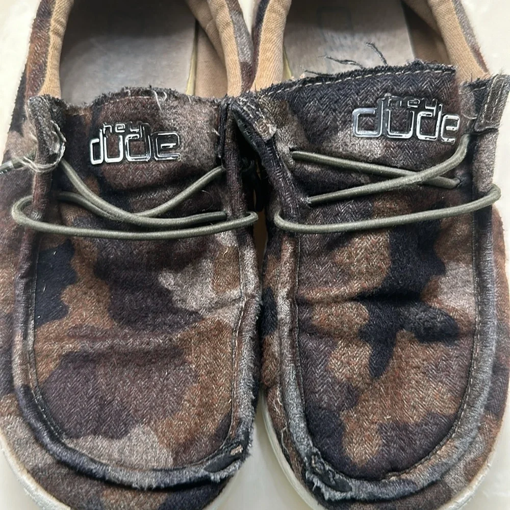 Brown camouflage boys size 3 Hey Dudes.